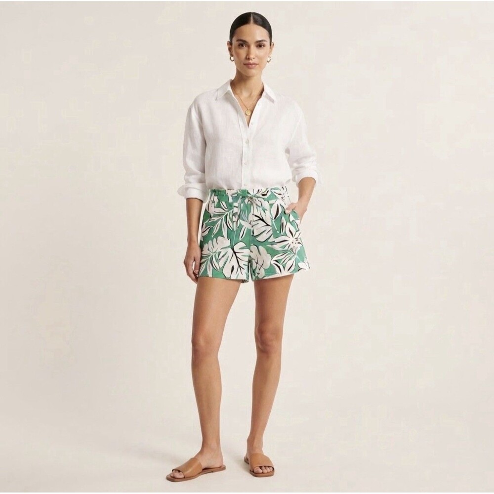 NWT Every Green White Floral Pullon Elastic Tie Waist Tropical Shorts Size L NEW